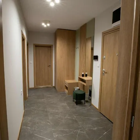 Lejlighed Trinavis In Green-Boutique Apartment, Own Private Parking, City Center, Entire Apartment Veliko Tarnovo