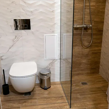 Lejlighed Trinavis In Green-Boutique Apartment, Own Private Parking, City Center, Entire Apartment